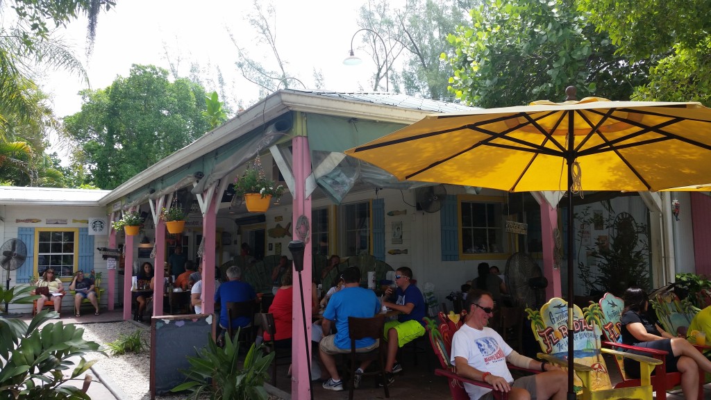 Diners having lunch at the popular Island Cow cafe in Sanibel, Florida.